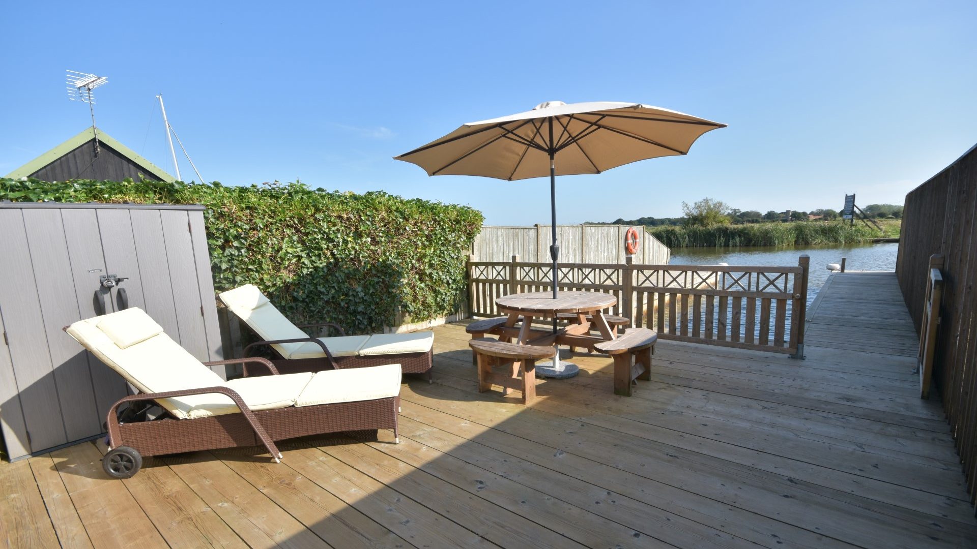 Character Property on the Norfolk Broads - Waterside Estate Agents
