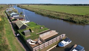 Potter Heigham - Mooring Plot