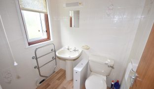 Hoveton - 5 Bedroom detached house