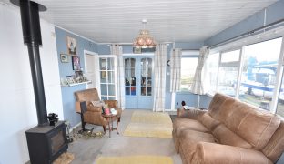 Repps with Bastwick - 2 Bedroom detached bungalow