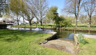 Beccles - 2 Bedroom End of terrace