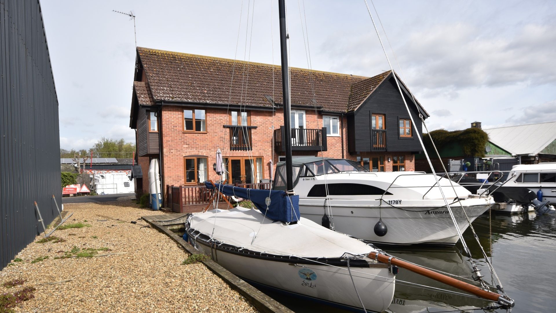 3 bed end town house, Wroxham Waterside Estate Agents