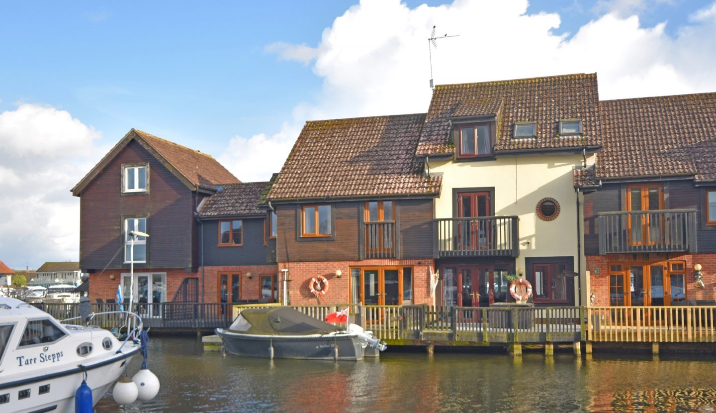 Town house, Wroxham Waterside Estate Agents