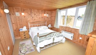 Potter Heigham - 3 Bedroom Detached bungalow