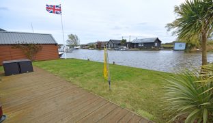 Potter Heigham - 3 Bedroom Detached bungalow