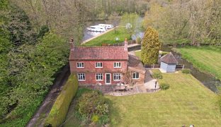 Irstead - 4 Bedroom Detached house