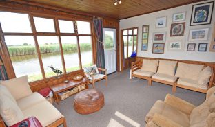 Martham - Detached bungalow