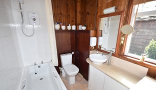 Martham - Detached bungalow