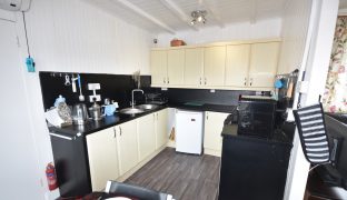 Repps with Bastwick - 3 Bedroom Detached bungalow