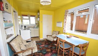 Potter Heigham - 2 Bedroom Bungalow