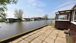 Potter Heigham - 2 Bedroom Bungalow