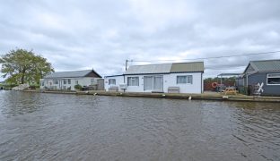 Repps with Bastwick - 3 Bedroom Detached bungalow