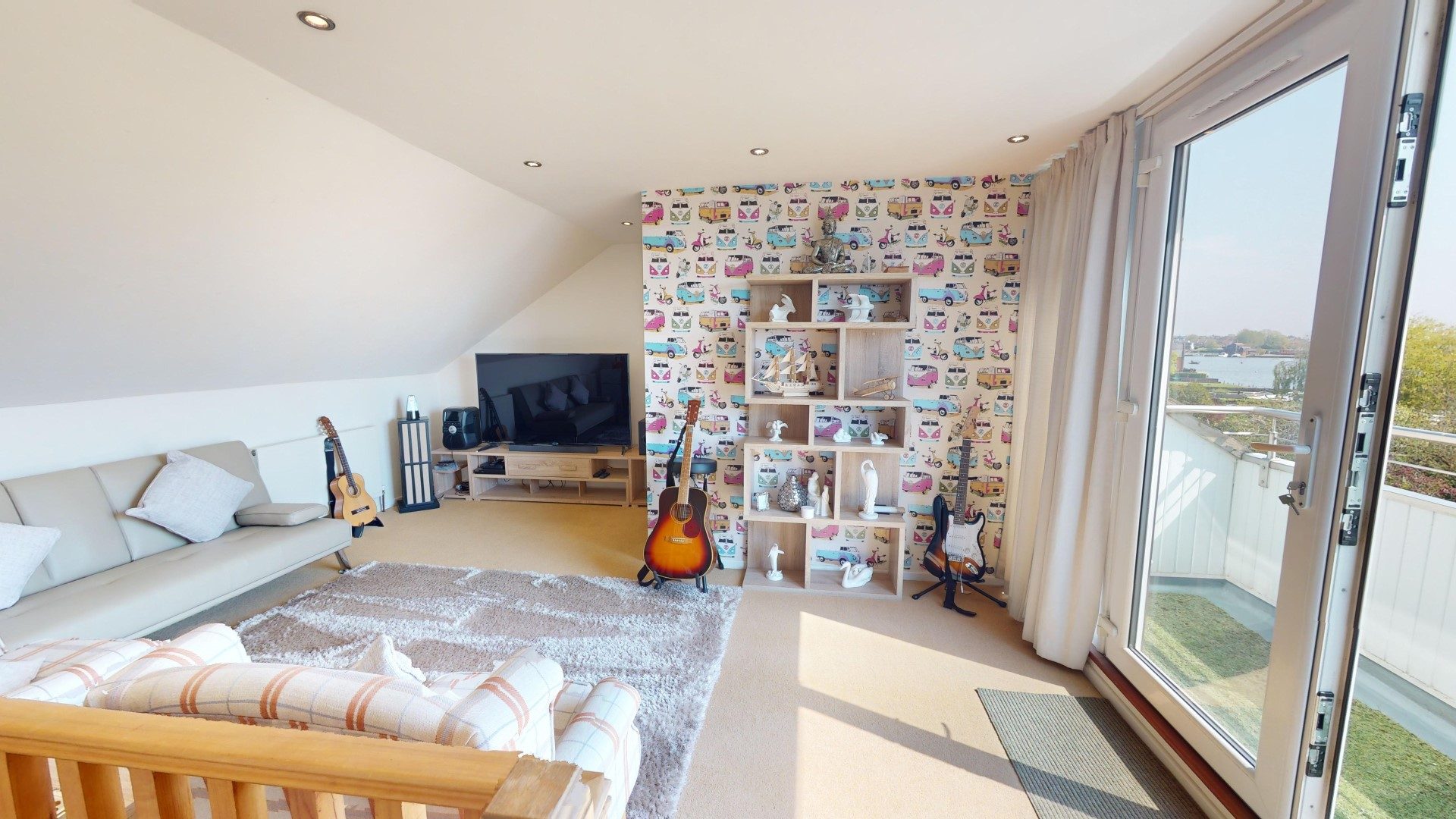 5 bed detached property, Oulton Broad Waterside Estate Agents