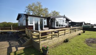 Repps with Bastwick - 3 Bedroom Bungalow
