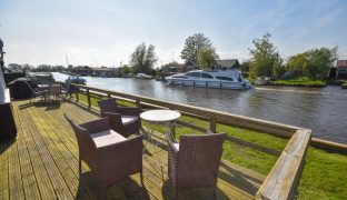 Repps with Bastwick - 3 Bedroom Bungalow