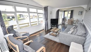 Repps with Bastwick - 3 Bedroom Bungalow