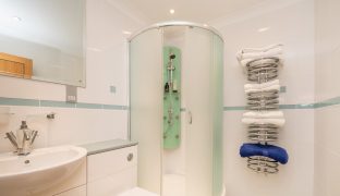 Horning - 3 Bedroom Detached House with Moorings