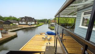 Horning - 3 Bedroom Detached House with Moorings