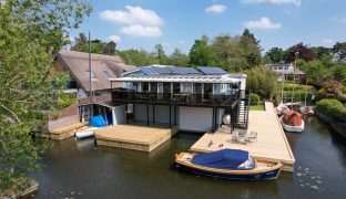 Horning - 3 Bedroom Detached House with Moorings