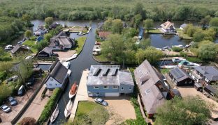 Horning - 3 Bedroom Detached House with Moorings