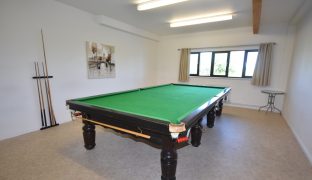 Martham - 6 Bedroom Detached house
