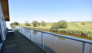 Martham - 6 Bedroom Detached house