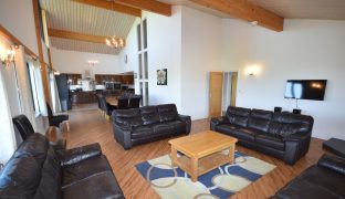 Martham - 6 Bedroom Detached house