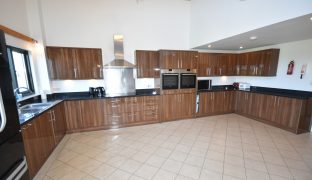 Martham - 6 Bedroom Detached house