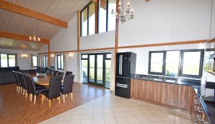 Martham - 6 Bedroom Detached house