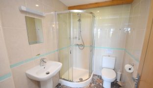 Martham - 6 Bedroom Detached house