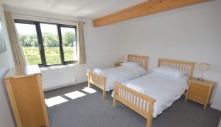 Martham - 6 Bedroom Detached house