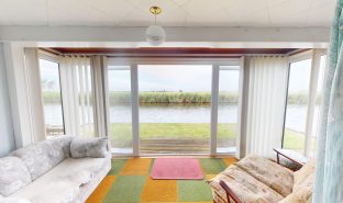 Martham - 2 Bedroom Detached bungalow