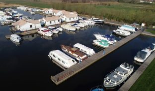 Potter Heigham - Mooring Plot