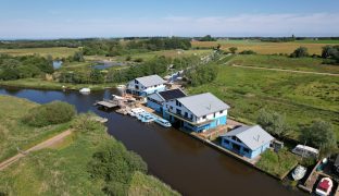 Martham - 6 Bedroom Detached house