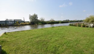 Potter Heigham - 2 Bedroom Detached bungalow