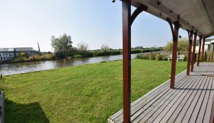 Potter Heigham - 2 Bedroom Detached bungalow