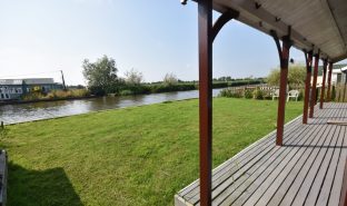 Potter Heigham - 2 Bedroom Detached bungalow