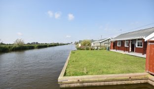 Potter Heigham - 2 Bedroom Detached bungalow