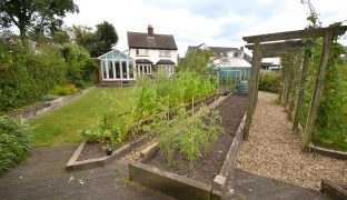 Hoveton - 4 Bedroom detached house