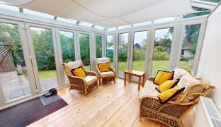 Hoveton - 4 Bedroom detached house