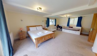 Wroxham - 6 Bedroom Detached house