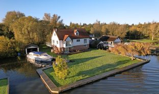 Wroxham - 6 Bedroom Detached house