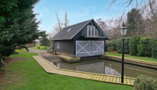 Neatishead - 5 Bedroom Detached house