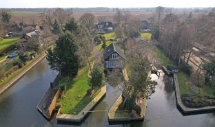 Neatishead - 5 Bedroom Detached house