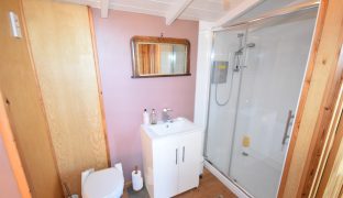 Repps with Bastwick - 3 Bedroom detached bungalow