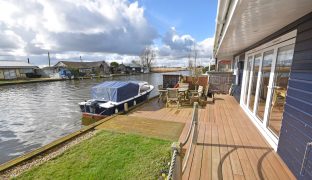 Potter Heigham - 2 Bedroom Detached bungalow