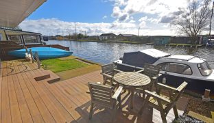 Potter Heigham - 2 Bedroom Detached bungalow