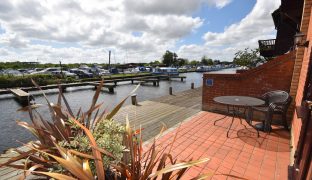 Horning - 2 Bedroom End town house
