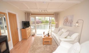 Horning - 2 Bedroom Detached bungalow