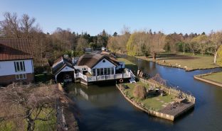 Wroxham - 5 Bedroom Detached house